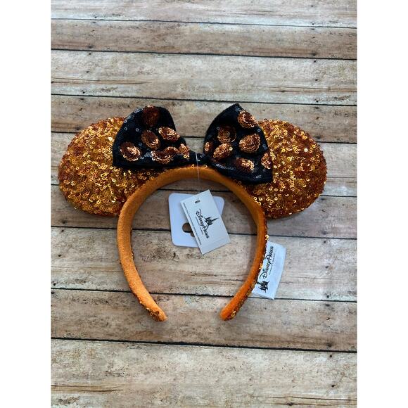 Disney Accessories - Disney 2017 Halloween Orange & Black Sequin Minnie Ears Headband NEW RARE